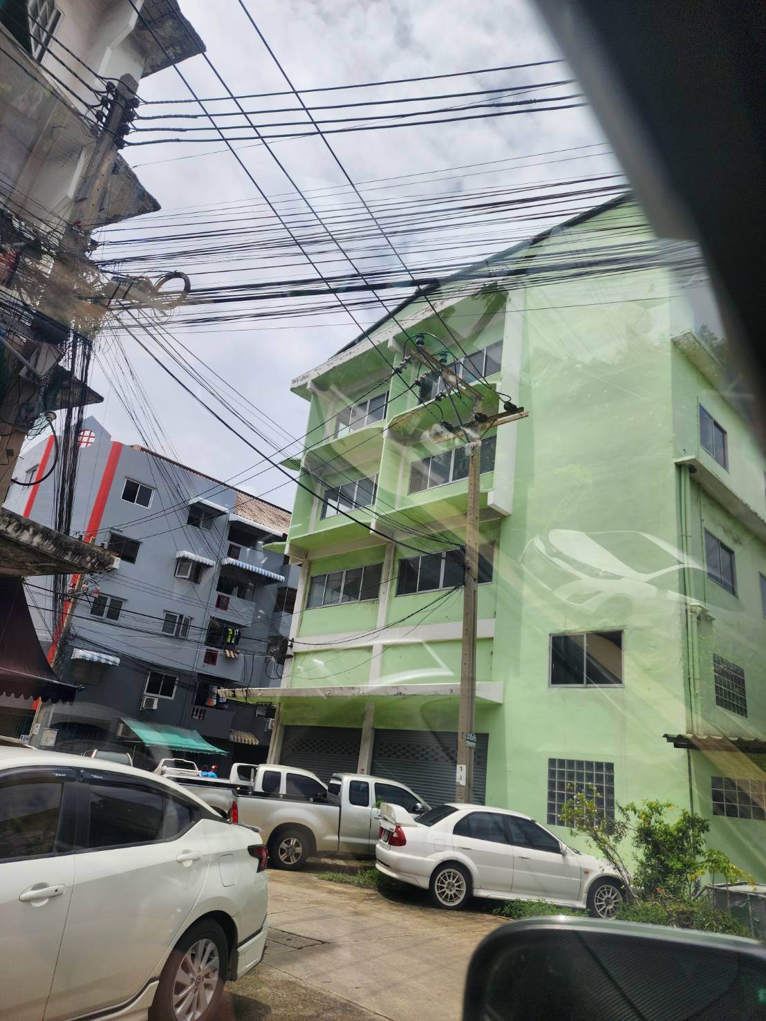 อาคารพาณิชย์ บางครุ/ตึกแถว 4 ชั้น 2 ห้องหัวมุม