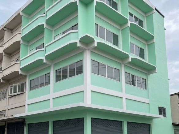 อาคารพาณิชย์ บางครุ/ตึกแถว 4 ชั้น 2 ห้องหัวมุม